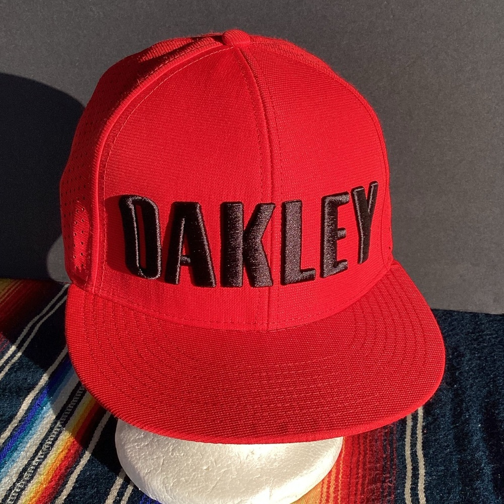 Oakley SnapBack Hat California high snap